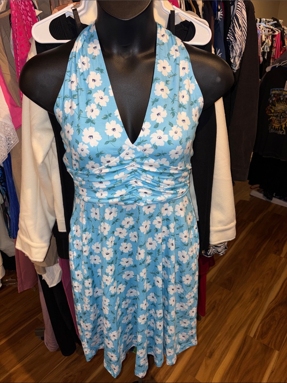 HUHOT Nwt LARGE Halter Floral Sundress in Light Blue